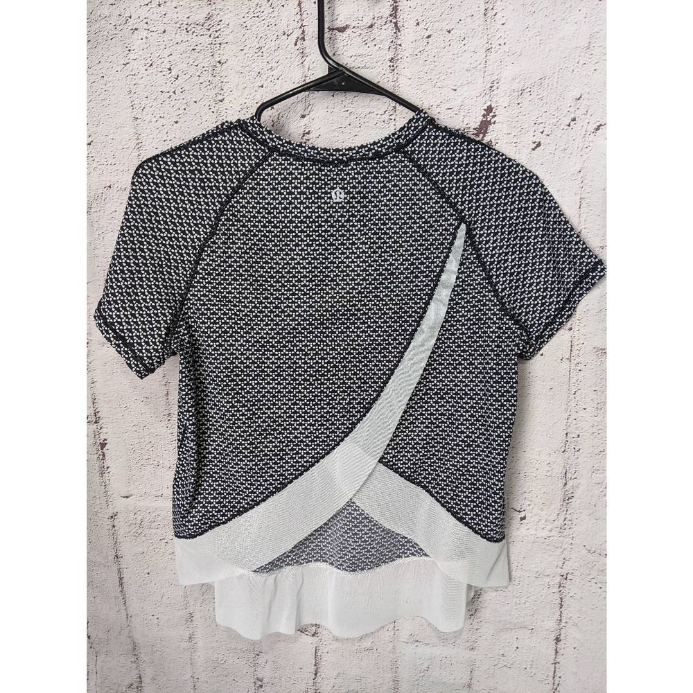 Lululemon Cross Split Back Sheer Edge Black & White T-Shirt Sz 4